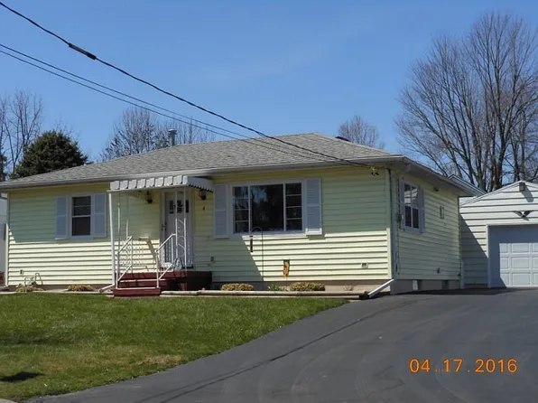 4 Dewey Ave, Batavia, NY 14020