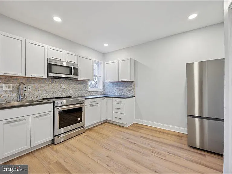 2253 N Delhi St — Photo 9