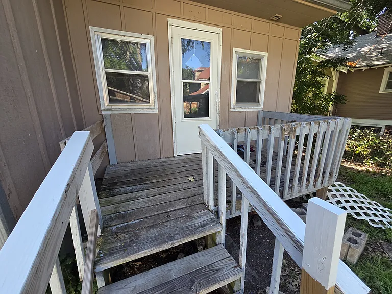1216 SW Boswell Ave — Photo 15