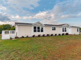 8479 Rodeo Dr, Terrell, TX 75160