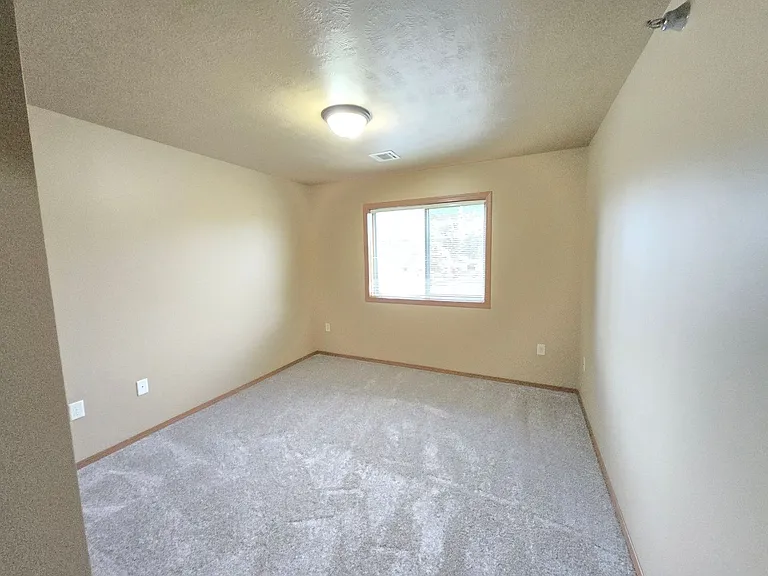 Sunrise Apartments — Photo 23
