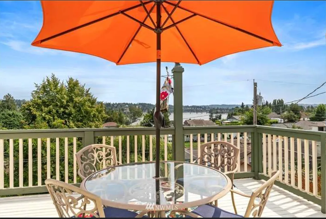 4 bed, 1932 sqft, $4,000 — Photo 1