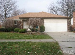 22358 Camille Dr, Woodhaven, MI 48183
