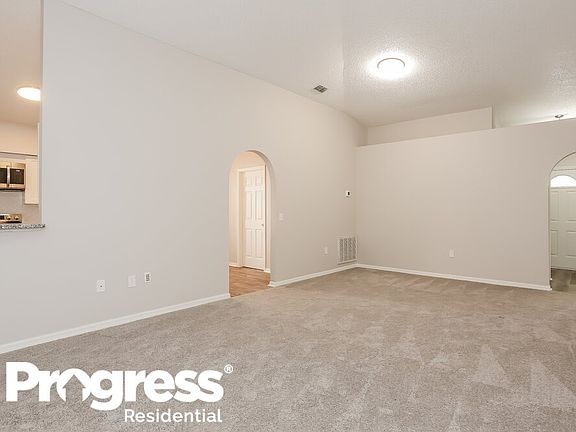 4th image of 5957 S Wentworth Cir
