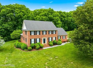 3006 Hawthorne St, Athens, TN 37303