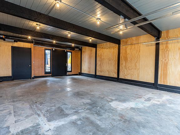 3rd image of 8505 Steilacoom Blvd SW