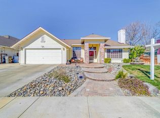 1316 Saint Francis Dr, Los Banos, CA