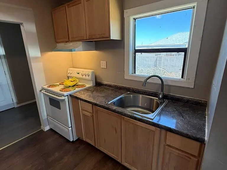 2132 N Cougar Pl — Photo 7