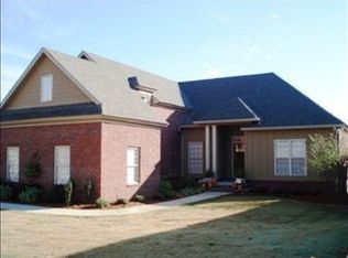 701 Madeline Ln, Auburn, AL 36832