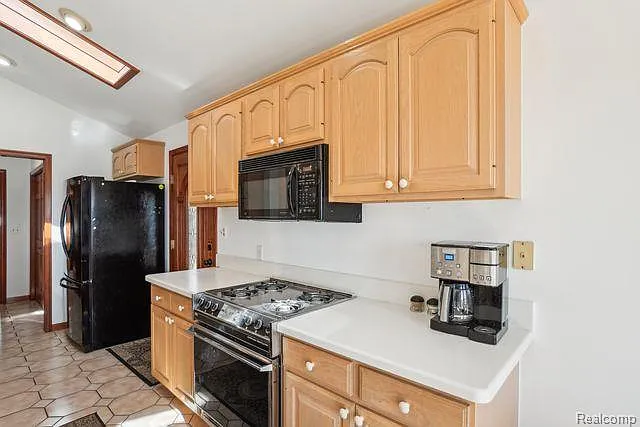 3641 Mann Rd — Photo 25