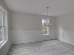 89 W Main St, Northborough, MA 01532