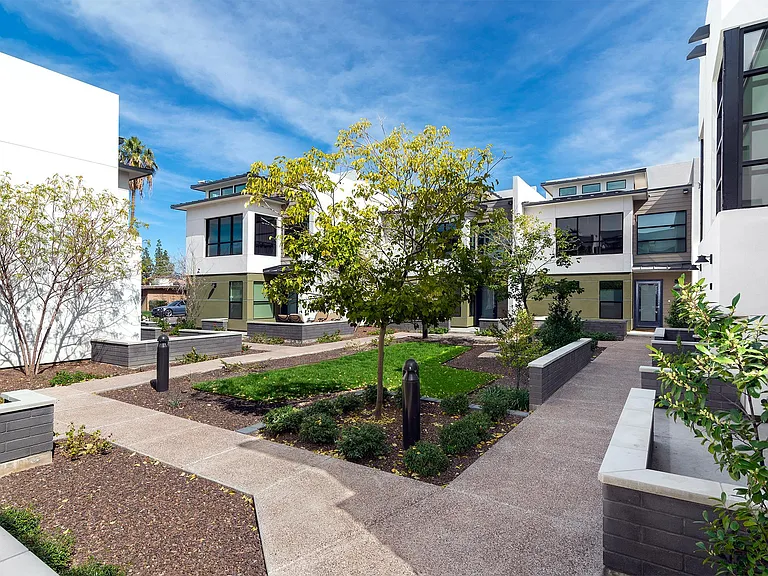 1301 W 4th St #1015 — Photo 21
