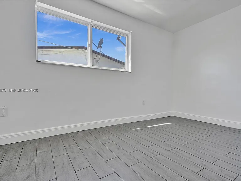 9240 SW 54th St — Photo 21