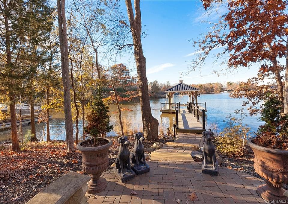 821 Cooks Cove Rdg, Clover, SC 29710 Zillow