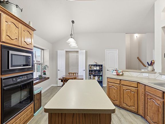 2nd image of 327 Montana Trl