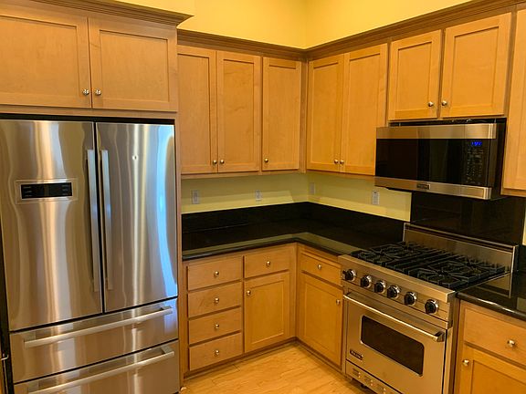 4th image of 3769 Klamath Ln