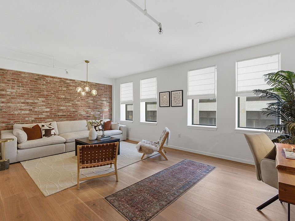 1st image of 700 Church St APT 403