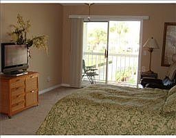 4th image of 291 Madeira Cir