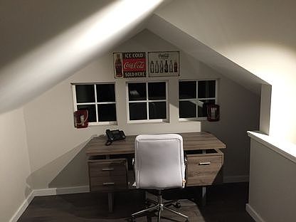 4th image of 22 Barry Ln