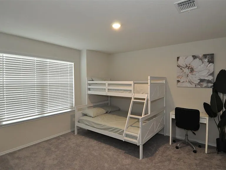 1717 T H Johnson Dr — Photo 23
