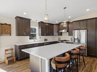 33366 Sibley Heights Ln, Le Sueur, MN 56058