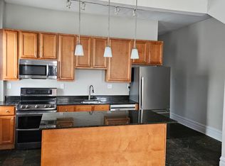 2900 Lemp Ave #2F, Saint Louis, MO 63118