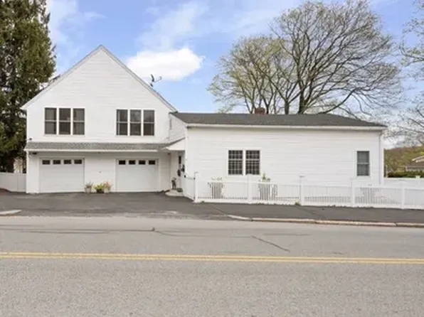 6 Harrington Way, Worcester, MA 01604