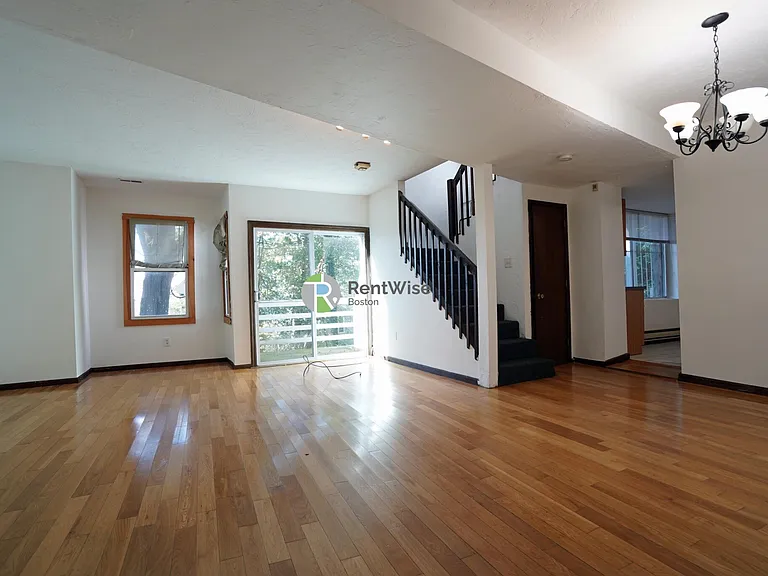 89 Sheridan St #3 — Photo 1