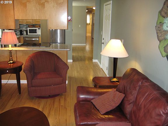 2nd image of 10005 NE 29th St