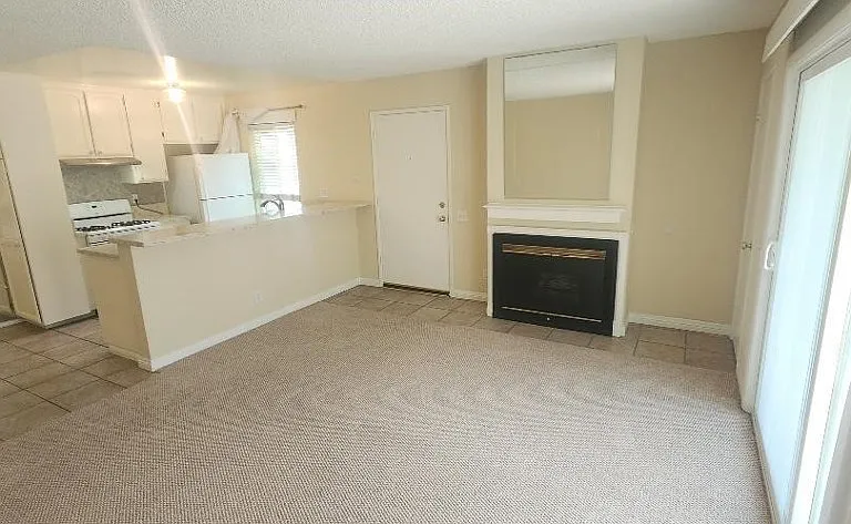 2821 S Fairview St #A — Photo 20