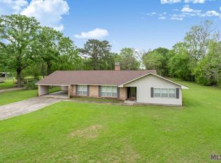 8819 Section Rd, Port Allen, LA 70767