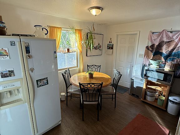 5th image of 3020A Jemez Rd #A