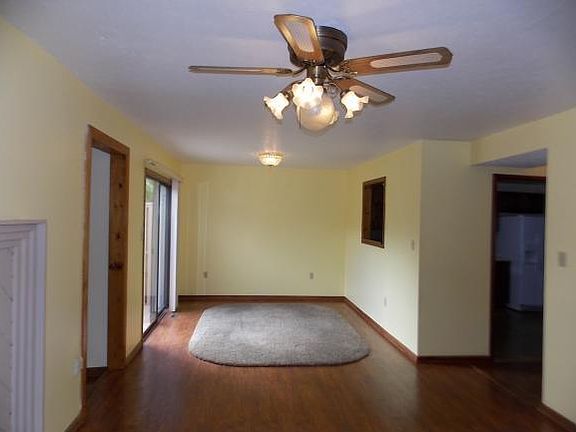 3rd image of 114 Pebble Dr Unit 114