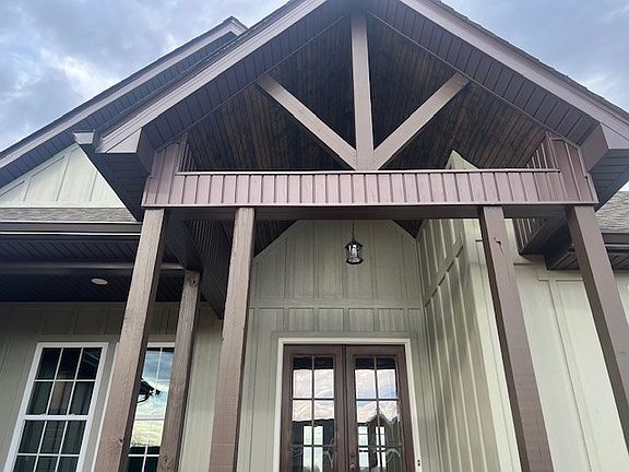 4th image of 186 Lookout Dr