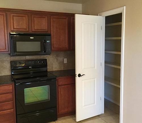 4th image of 8408 Barstow Dr