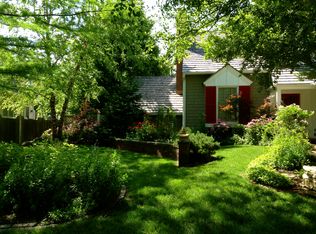 315 Woodlawn Dr, Lawrence, KS 66049