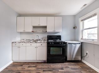 189 Wilder St #3, Lowell, MA 01851