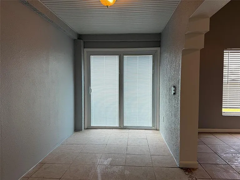 2427 Camden Oaks Pl — Photo 7