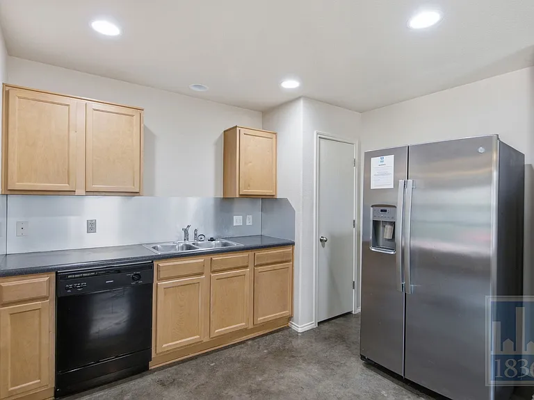 4508 Felicity Ln — Photo 9