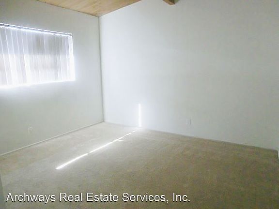 5th image of 1638 Lake St APT E
