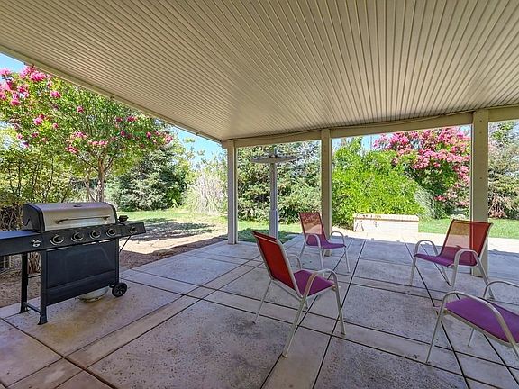 3rd image of 7810 Beck Ct