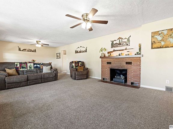 4th image of 305 Summit St