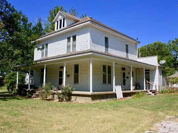 101 E 6th Ave, Caney, KS 67333