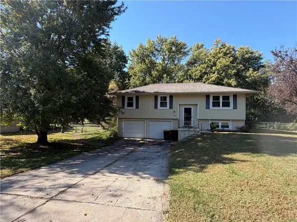 10506 N Baltimore Ave, Kansas City, MO 64155