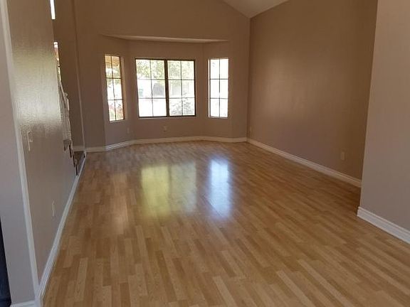 4th image of 5710 Charlotte Pl