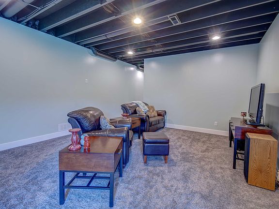 5th image of 2618 Saint Charles Ave