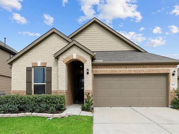 3rd image of 11654 Rosewood Forest Ct