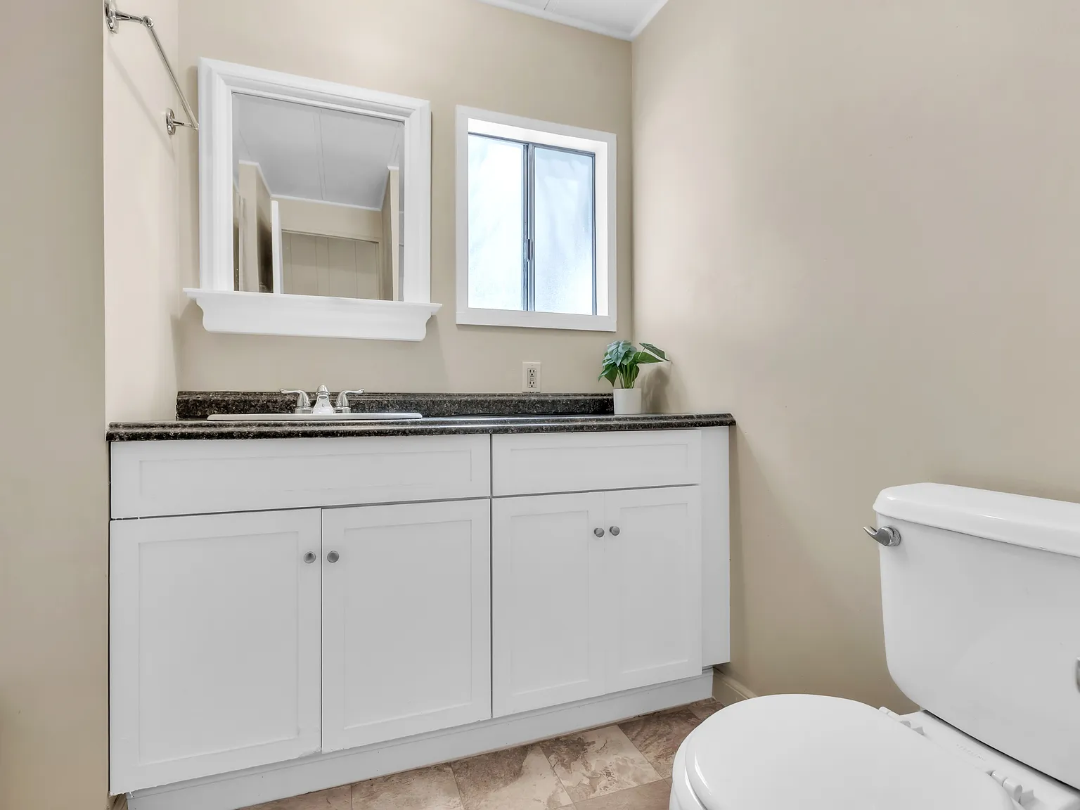 3 bed, 1000 sqft, $2,795 — Photo 4