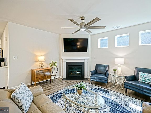 4th image of 29838 Sandstone Dr