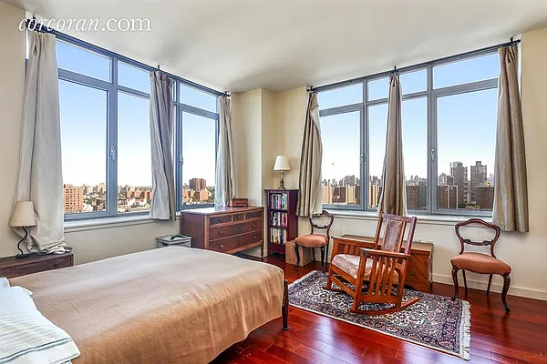 Rented by Corcoran | media 11